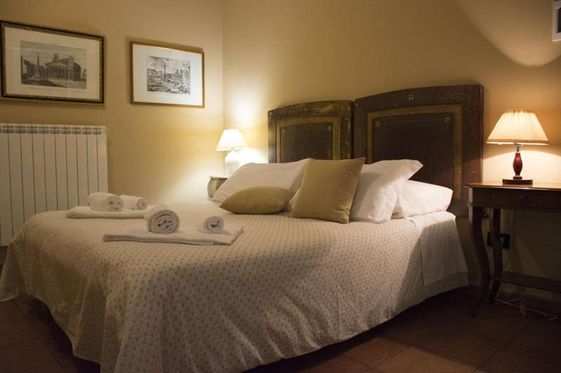 Agriturismo Scuderie Della Contea Sutri Bagian luar foto